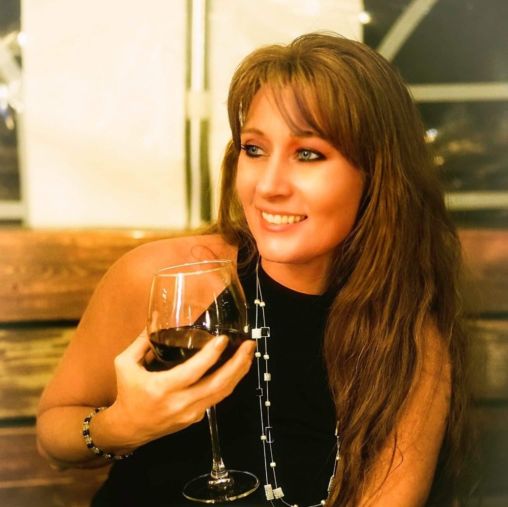 Meet your Posher, Bobbi Jo